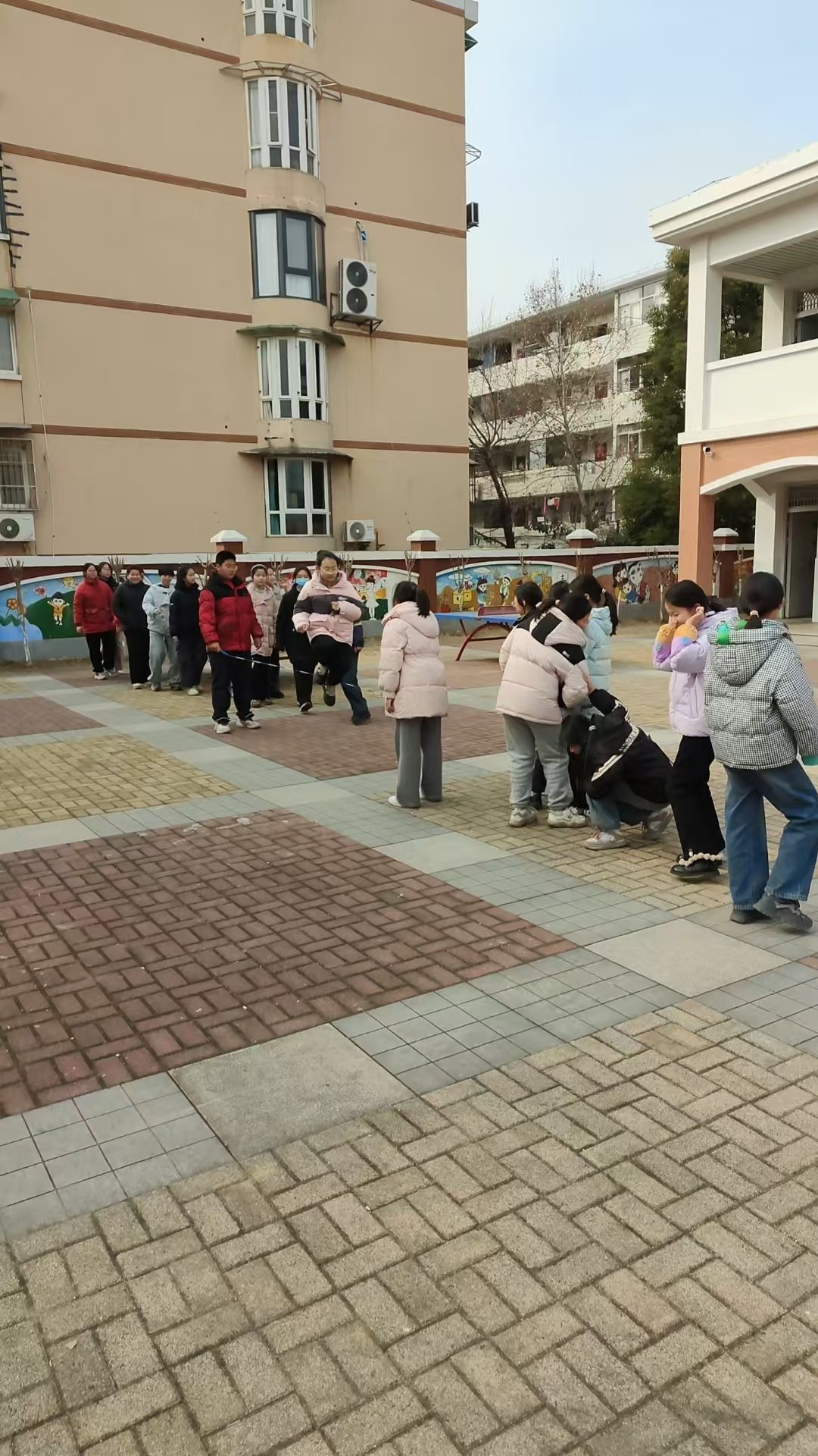 阳光体育 向阳生长——215专项行动  幕小已行动_html_m61e864a1.jpg