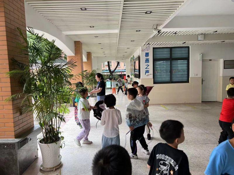 幼小衔接适应课程报道_html_66ded437.jpg