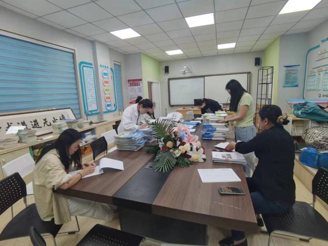 六年级视导报道_html_4831bd0d.jpg
