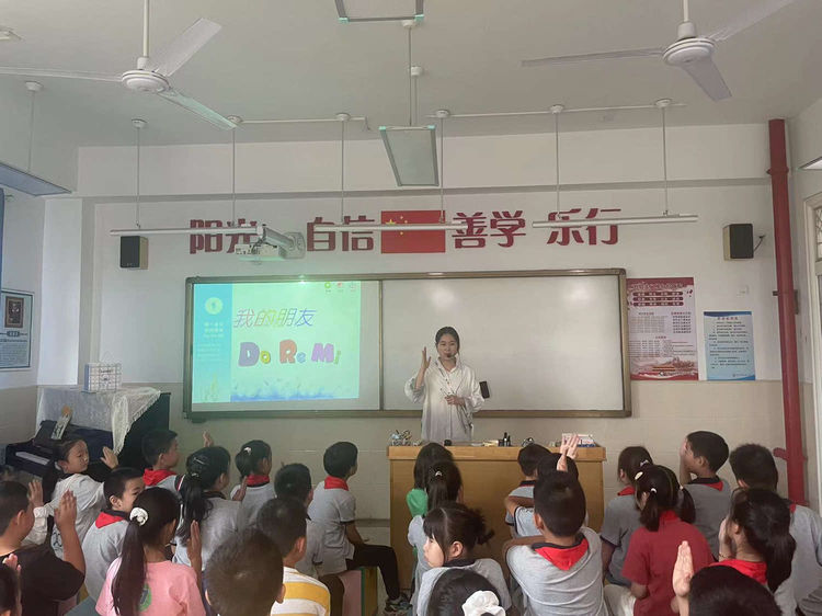 音乐组新闻九月 9.14日发_html_m42d58e65.jpg