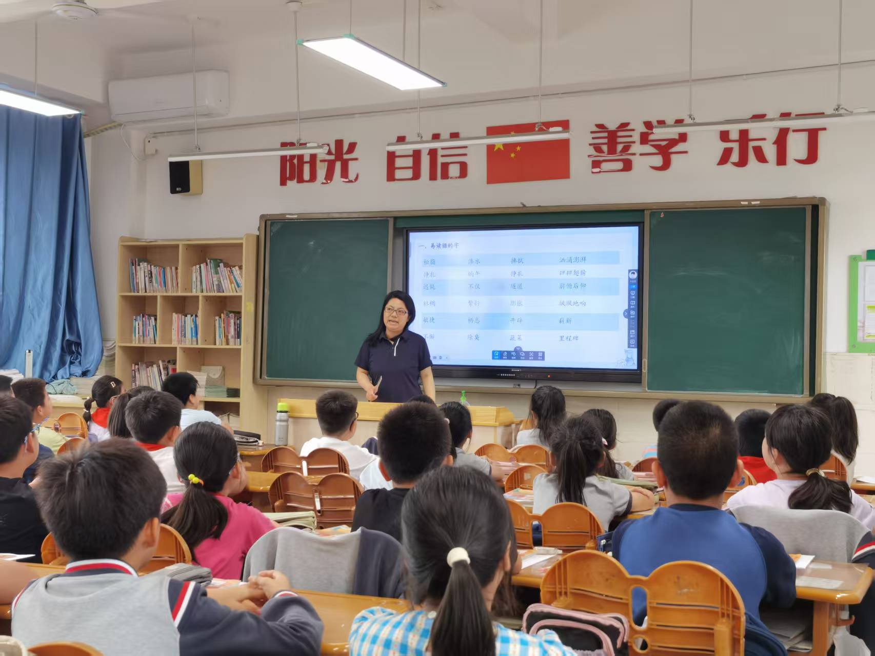 报道_html_m5a5e9eed.jpg