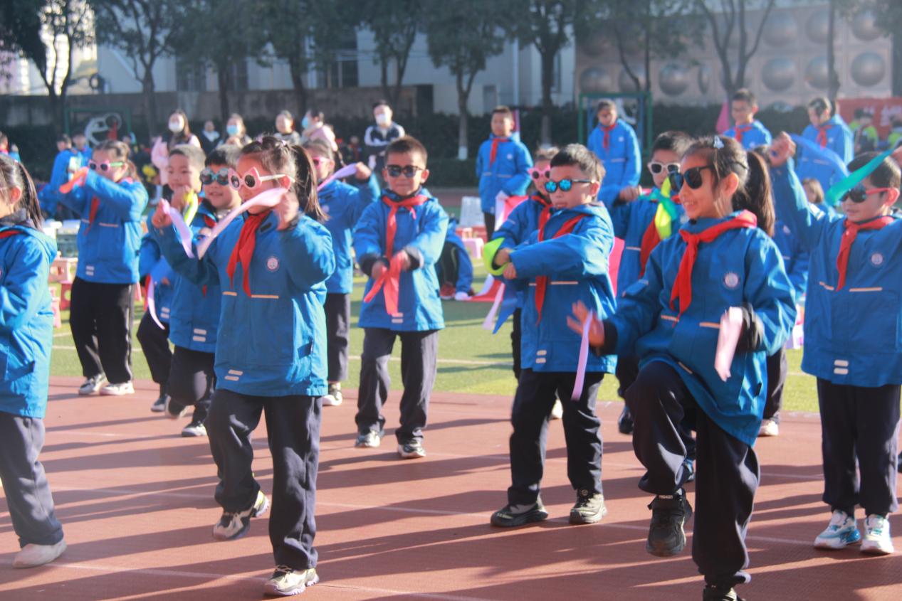 幕府山庄小学第六届冬季运动会(1)_html_650d16e0.jpg