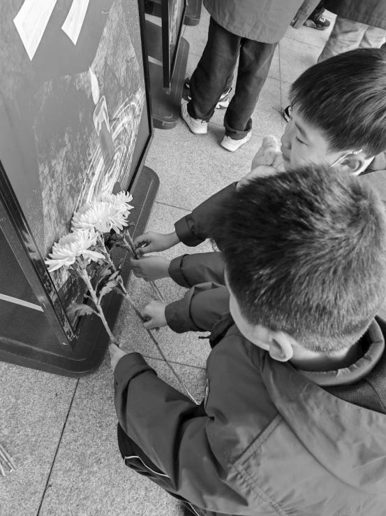 勿忘国耻 圆梦中华 公祭日新闻稿(1)_html_4a42d462.jpg