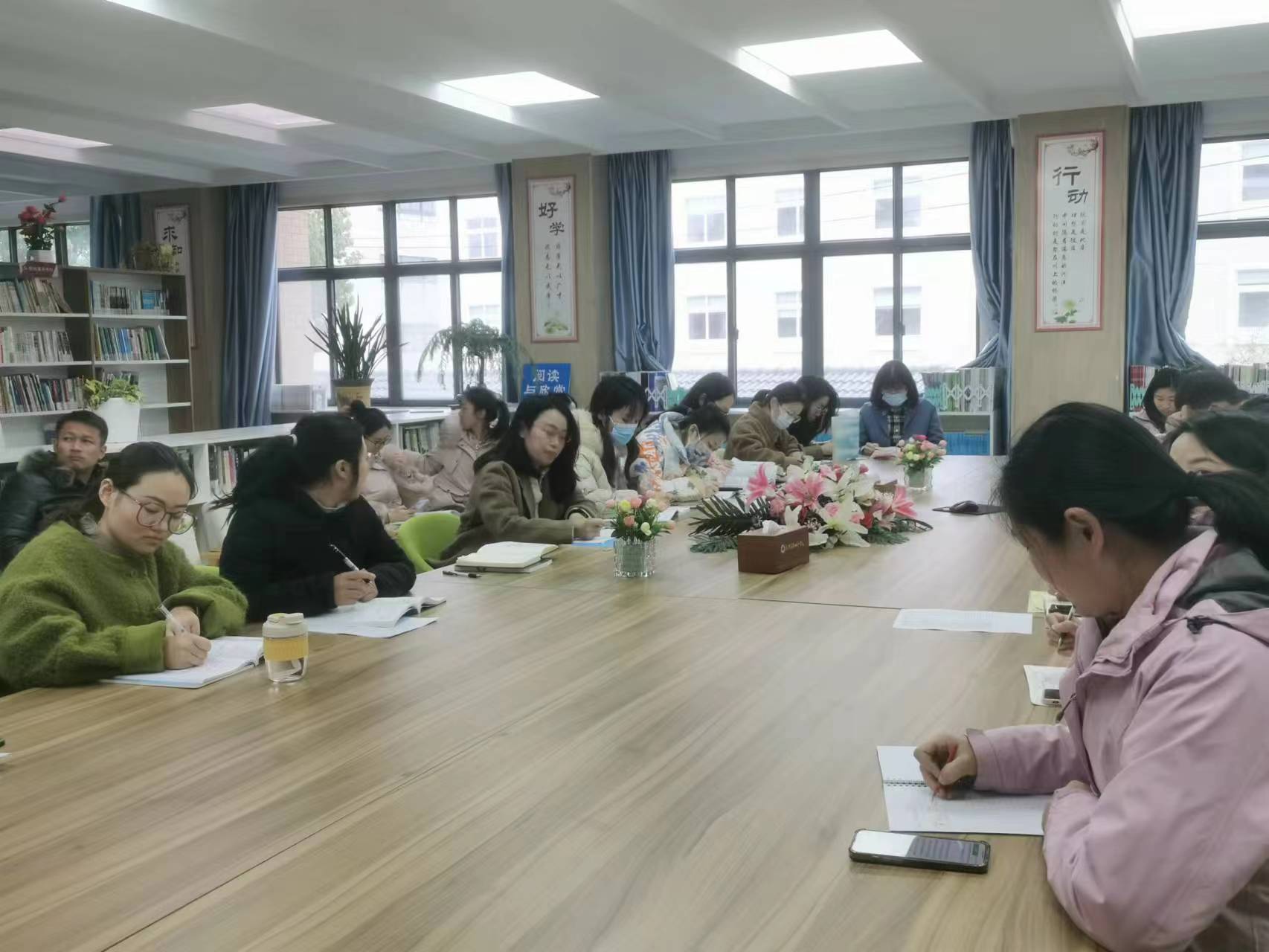 3.17青年教师课标学习分享_html_m1f667ba9.jpg