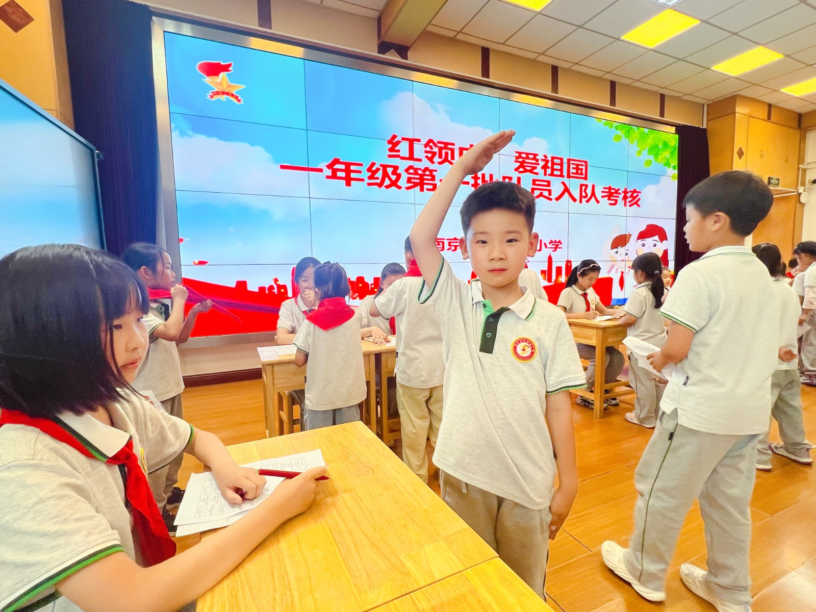 队礼.JPG