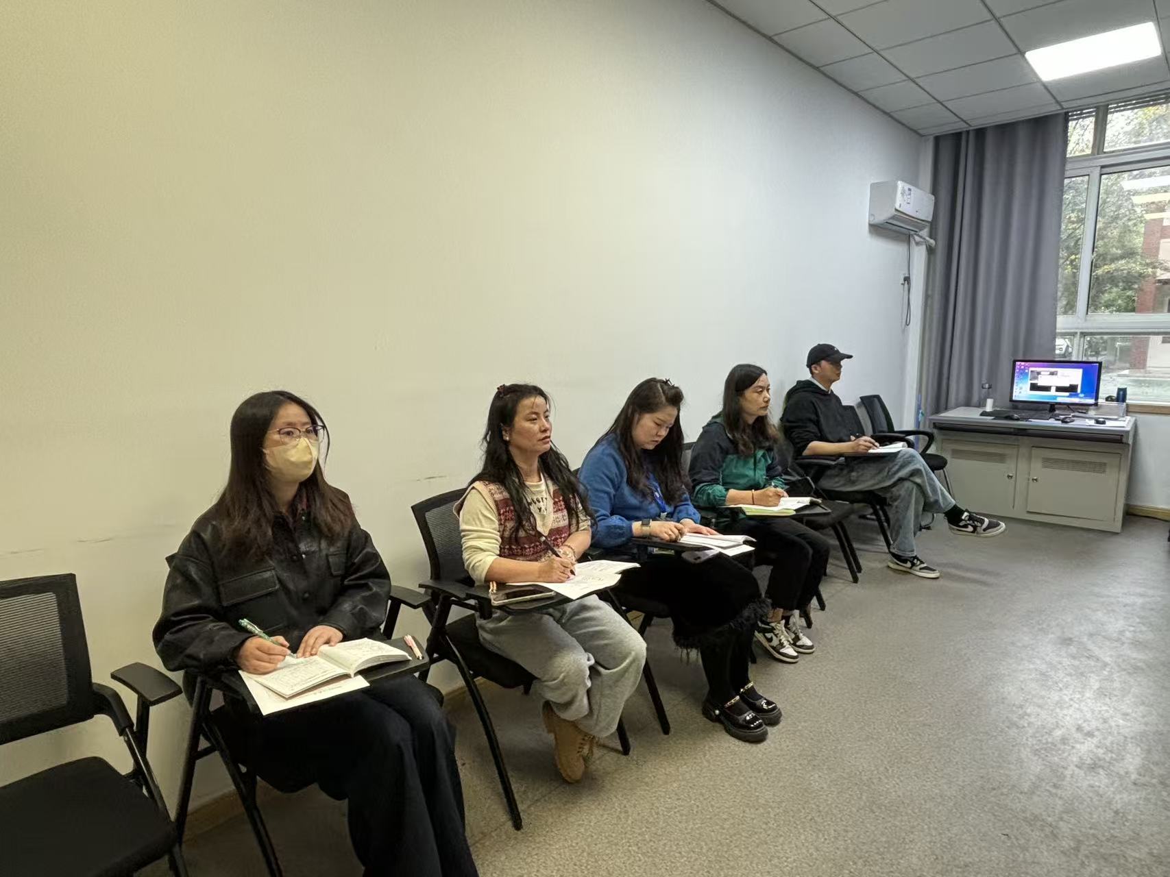 10DE RENSHI_html_5436bc47.jpg