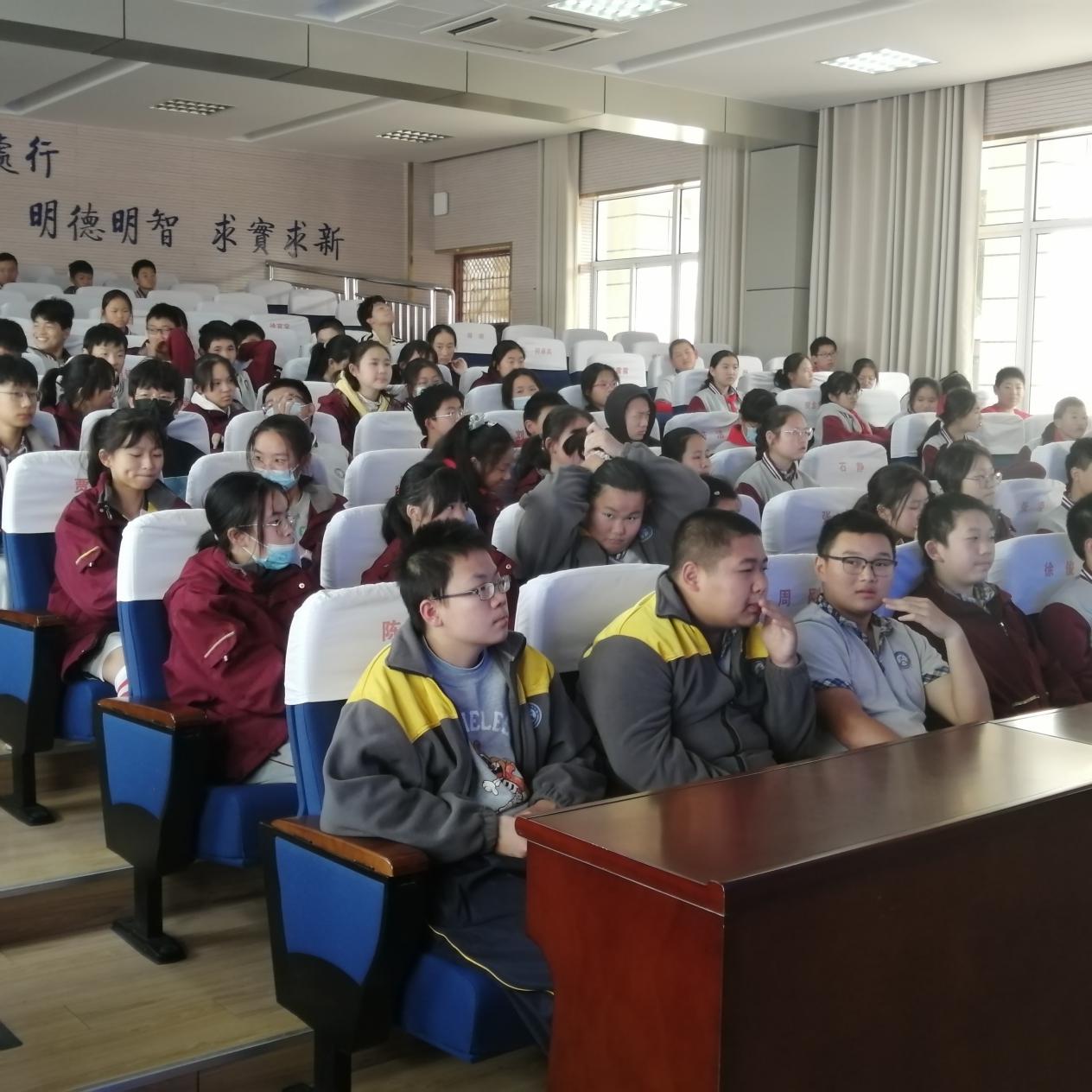 赛前幕后_html_7c4f4551.jpg