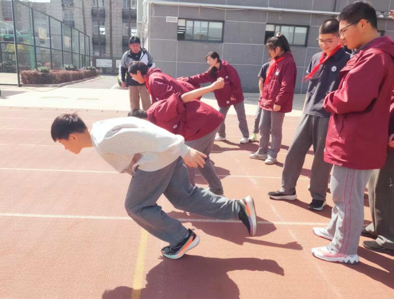 50米新闻稿3.25_html_m4923eafe.jpg
