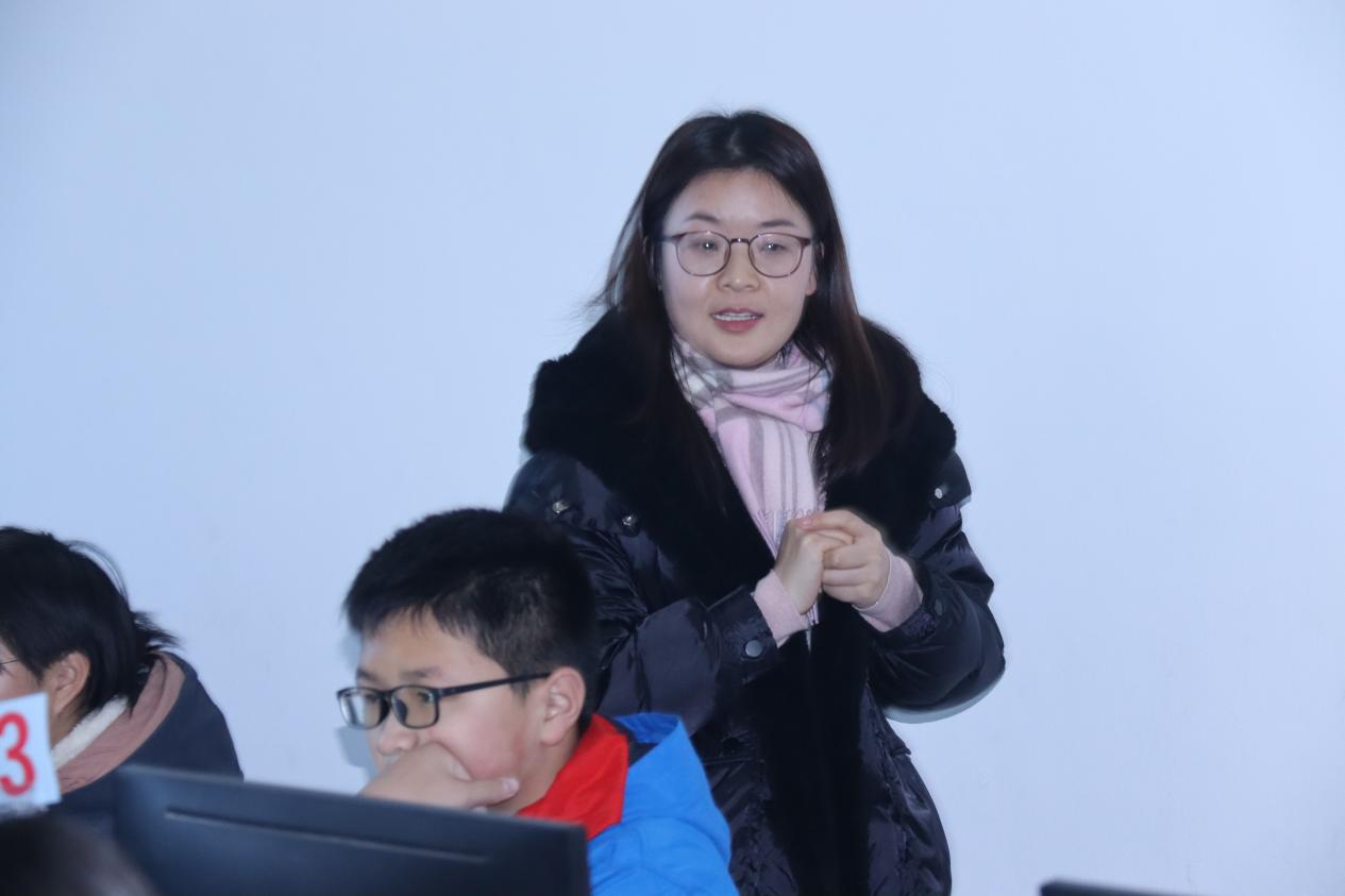 以赛促教助成长 砥砺青春绽芳华_html_m5d3f5fe9.jpg