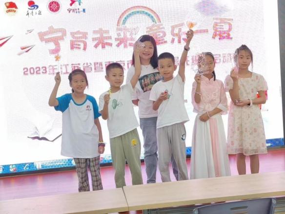 【石抱树·先锋行】(主题党日)志愿先锋在行动——中共南京市金陵小学和园校区第一支部系列活动_html_6cd64e4a.jpg