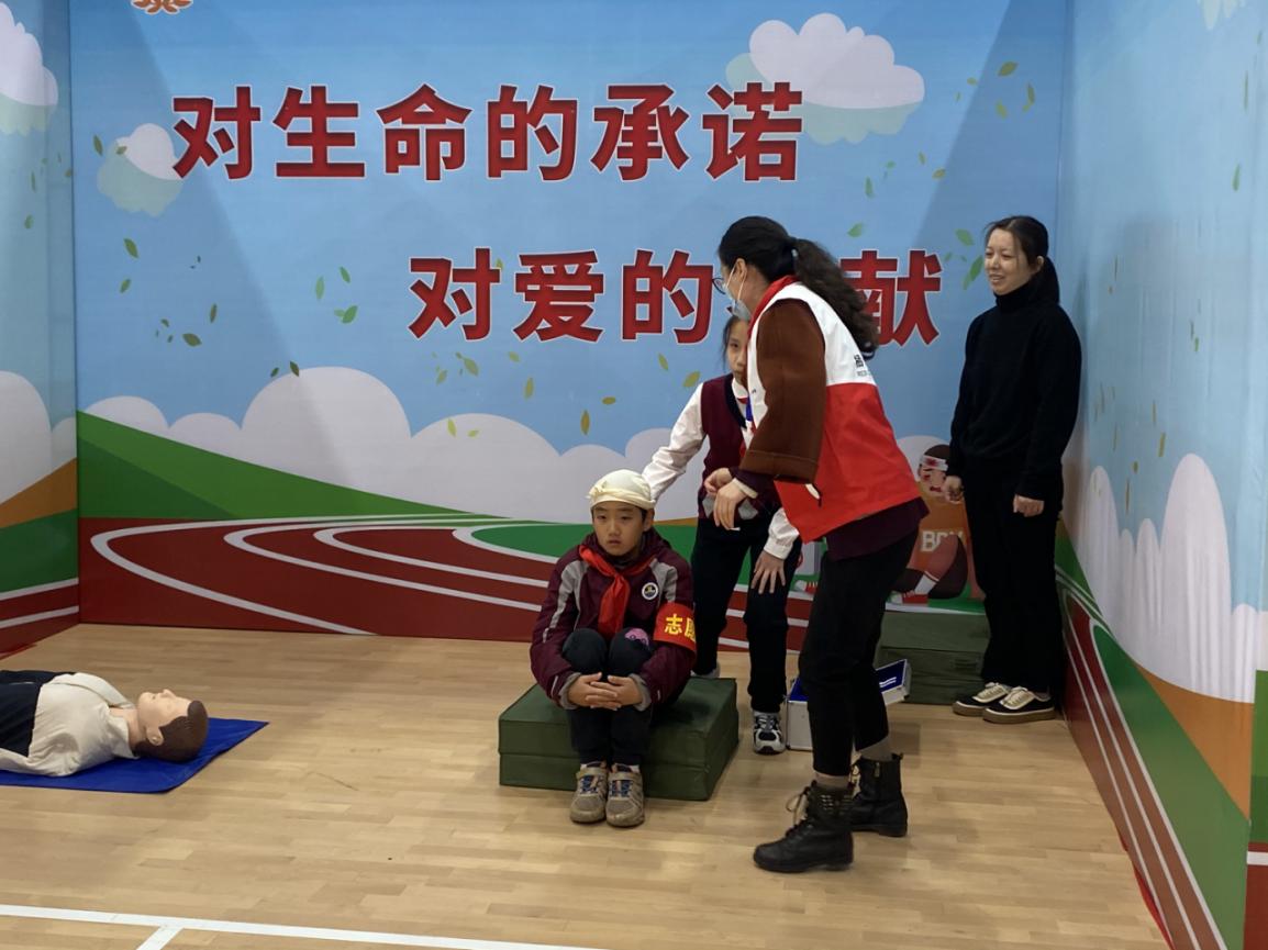 关爱生命 “救”在身边_html_2c3e3e3f.jpg