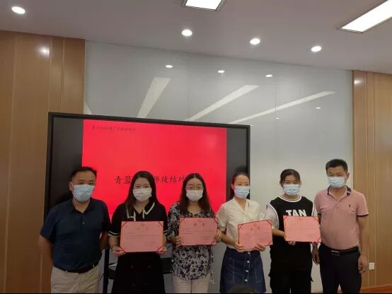 2.领导班子建设好_html_7541a1a6.jpg