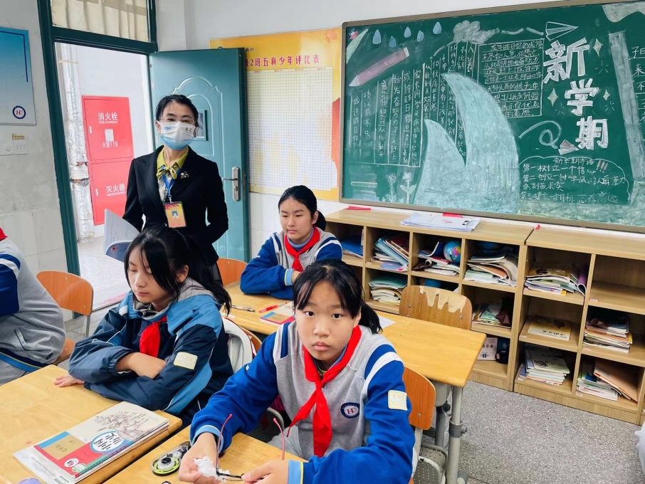 【尚真华电】南京市华电中学迎接教育教学“提质增效”专项督导检查_html_10ca5d85.jpg