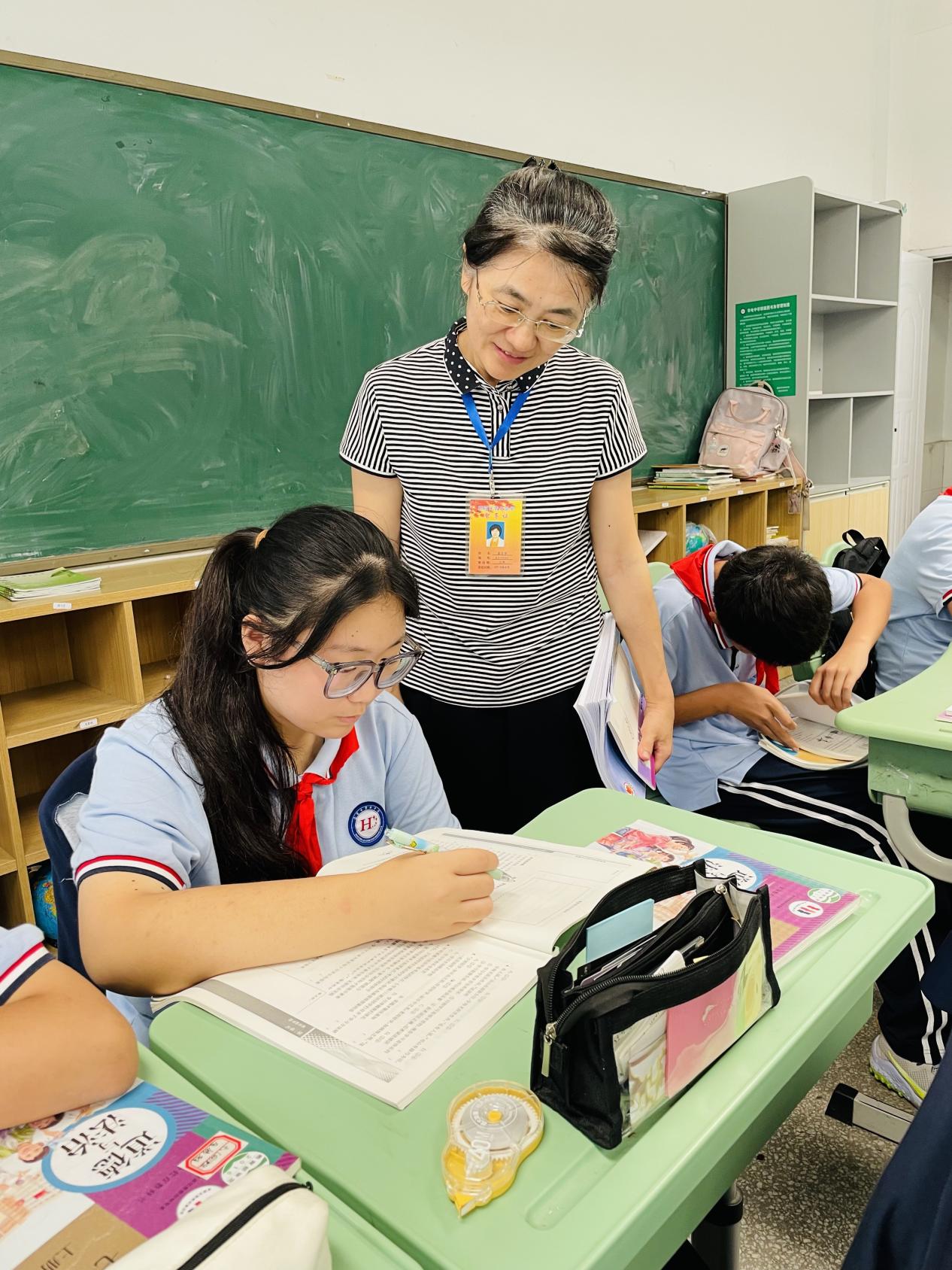 【尚真华电】南京市华电中学迎接关爱青少年生命健康工作专项督导_html_574a7556.jpg