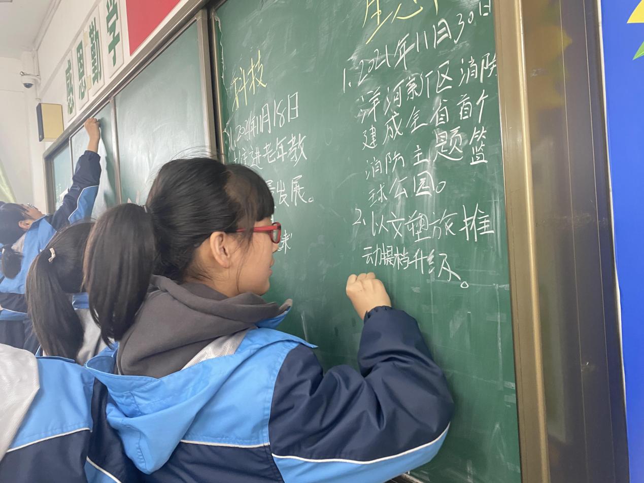 新闻1_html_79ffe335.jpg