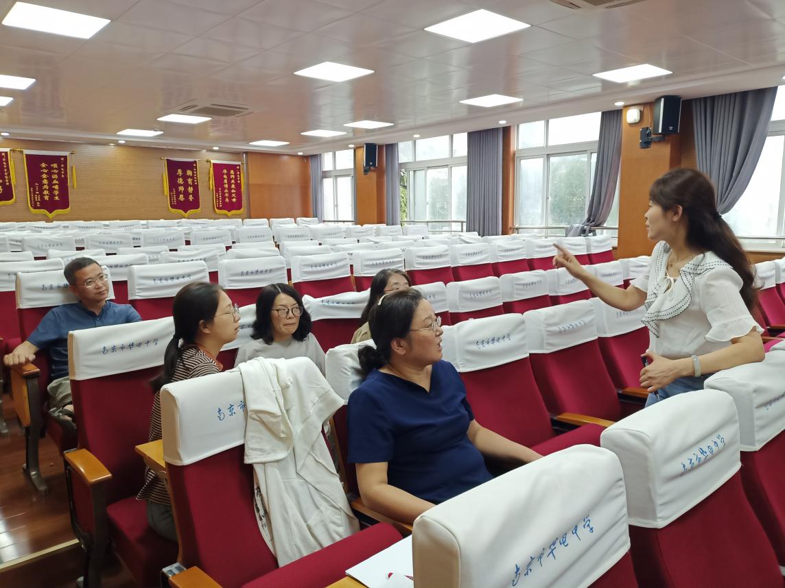 推门听课，共促成长2022.9.1_html_m3bcc23b4.jpg
