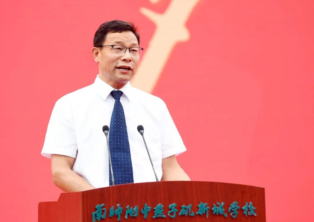 扬子江畔_html_181c3dc8.jpg