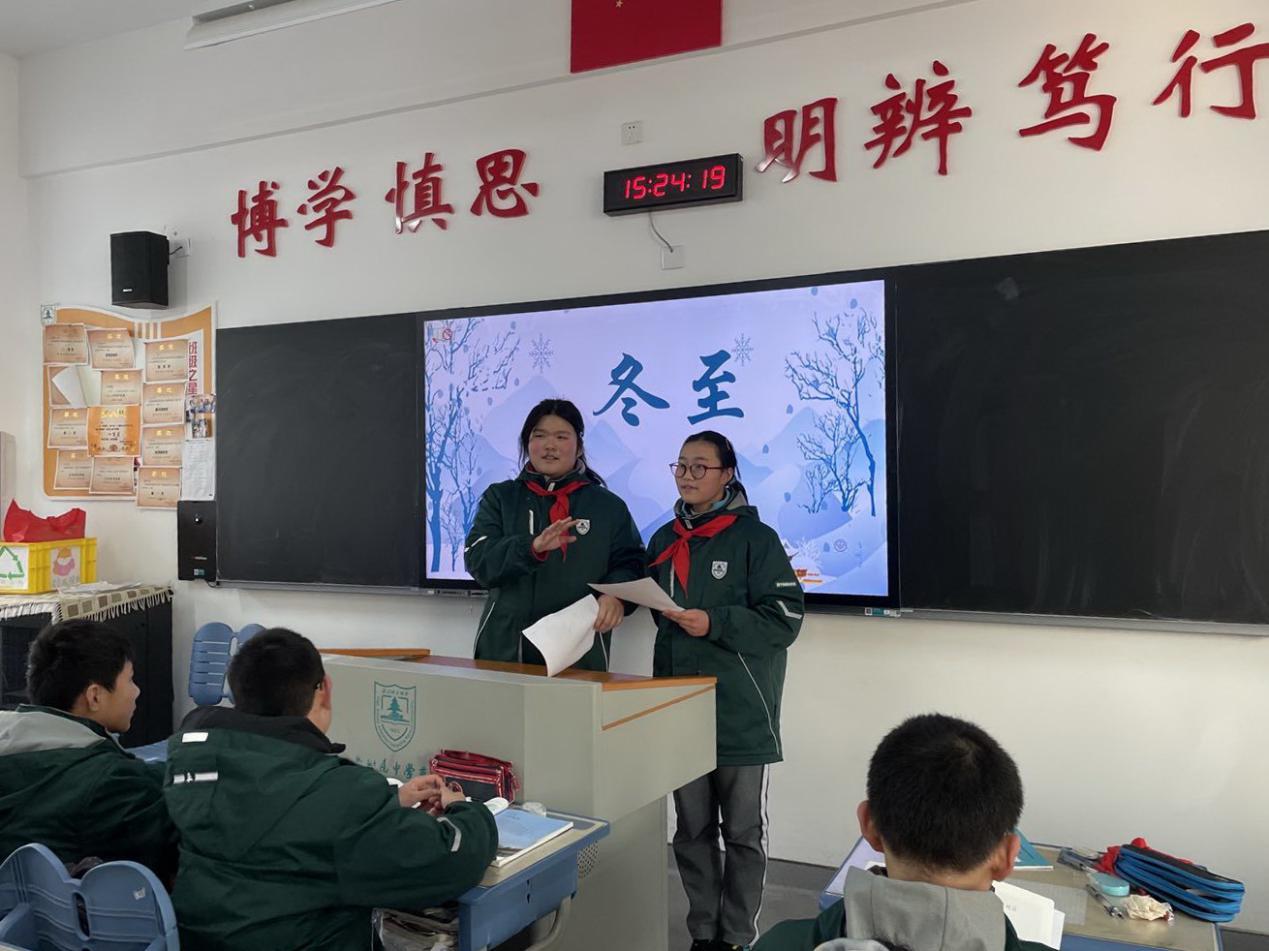 新建 DOCX 文档 (2)_html_m3cd7be75.jpg