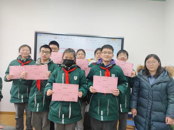 心育中心气象员开会_html_6183b792.jpg