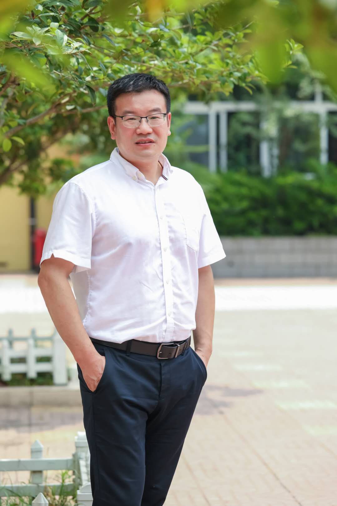 佘明东.jpg
