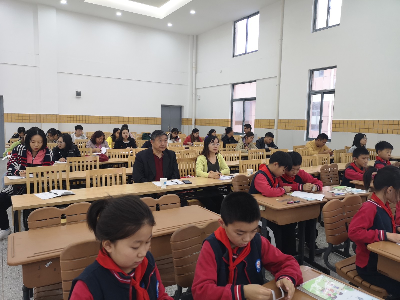 听课.jpg 听课.jpg