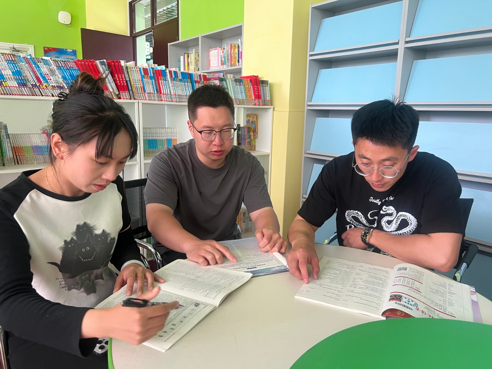 【花港一小】阳光之旅 助力成长（一百二十八）启智“阳光教育”，筑梦专业成长