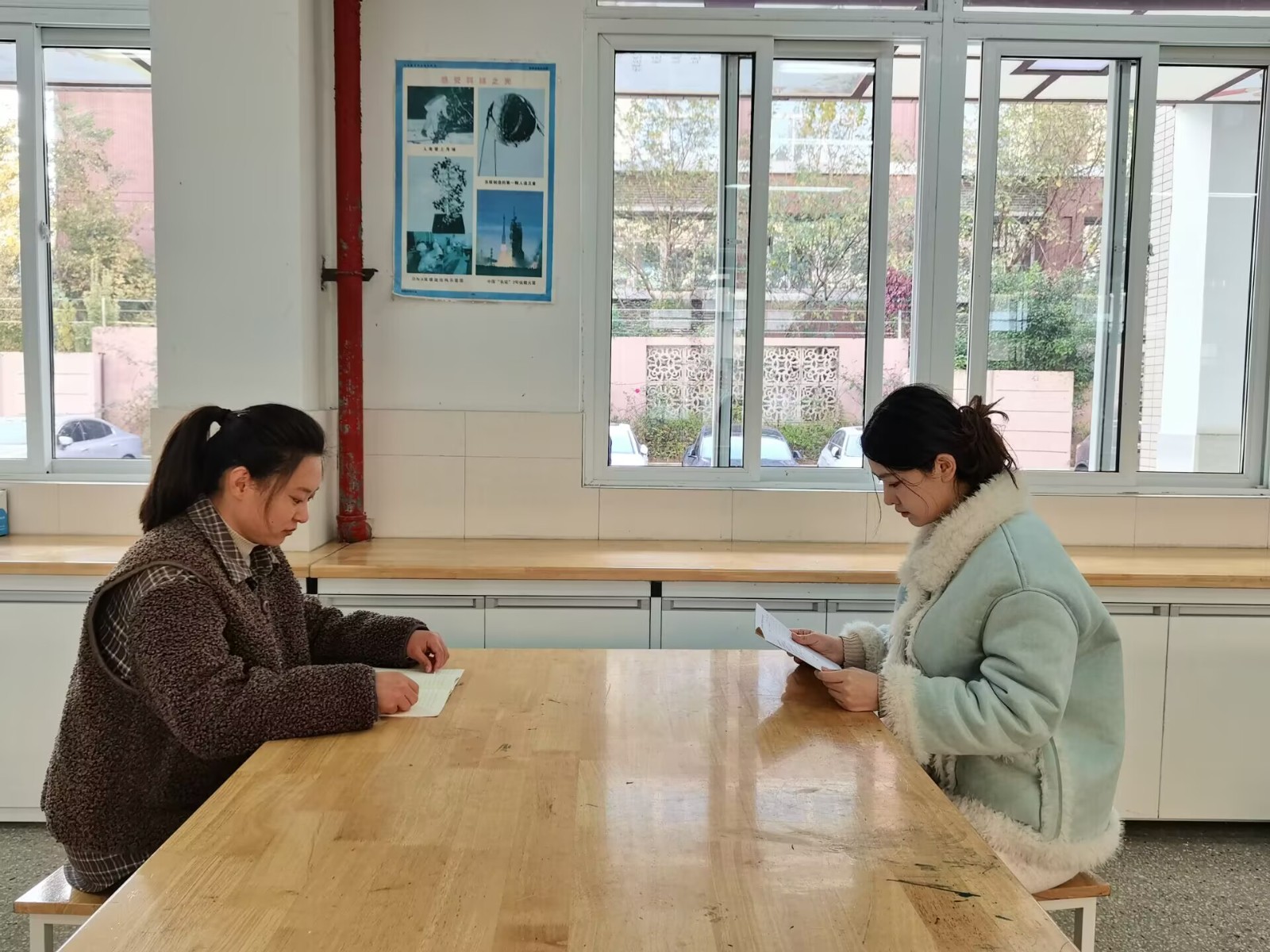 科学组.jpg 科学组.jpg