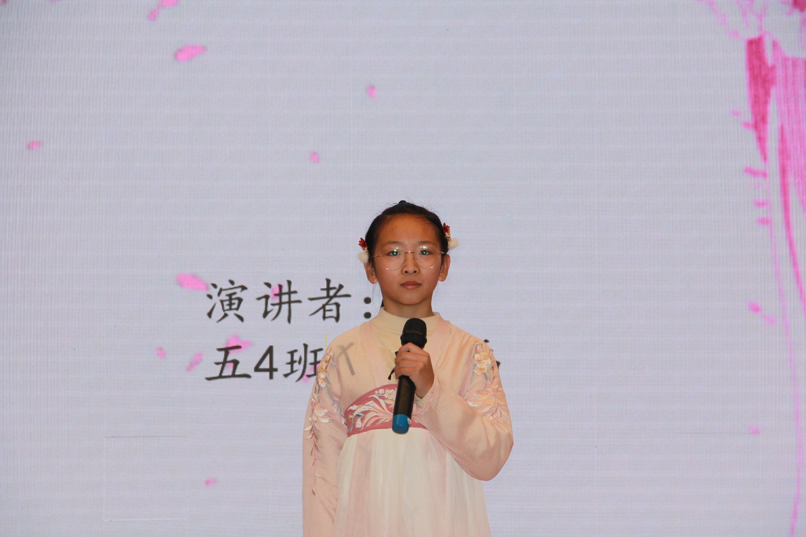 五4 吕思禹.JPG