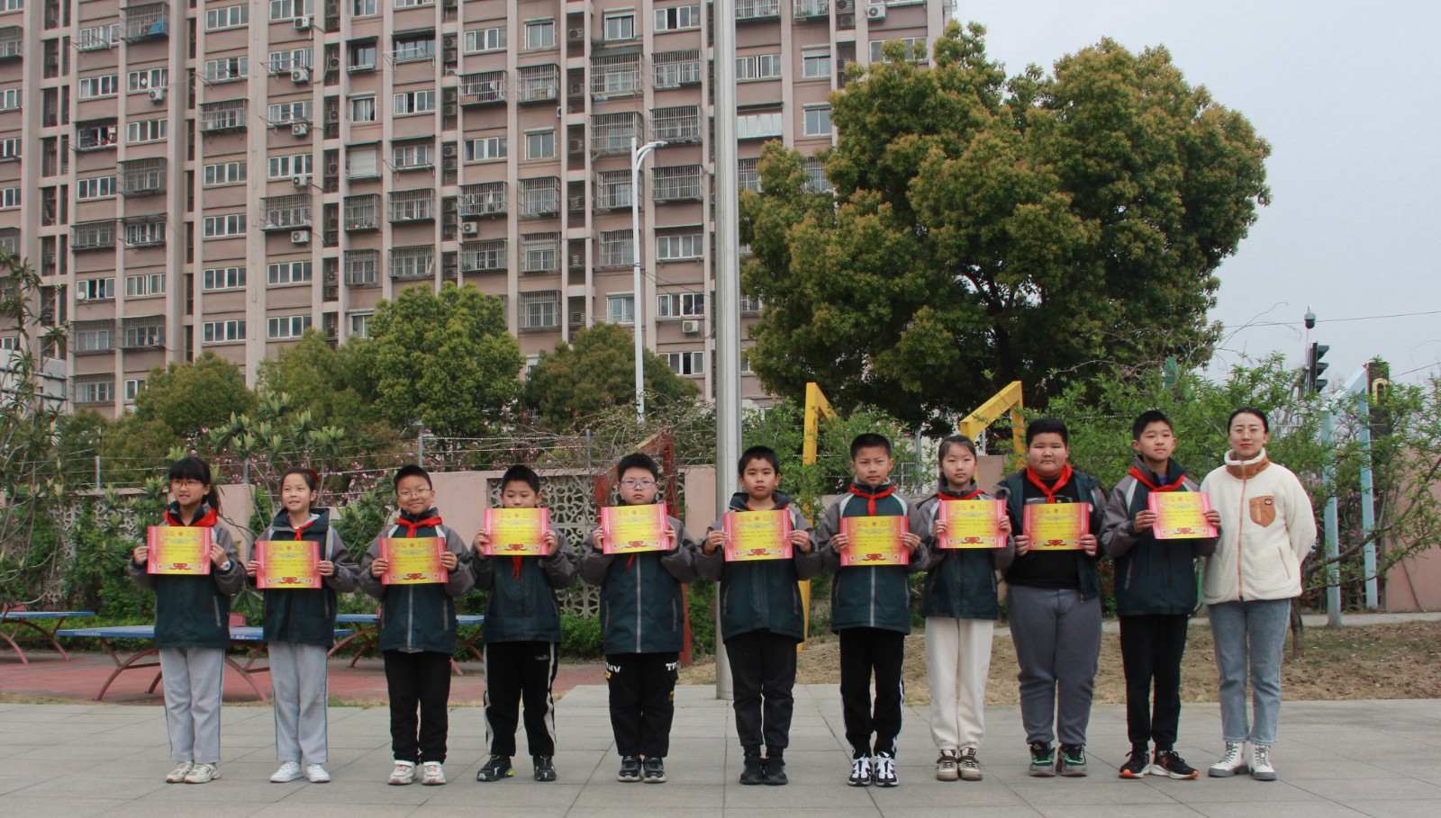 5.课本剧表演颁奖.JPG