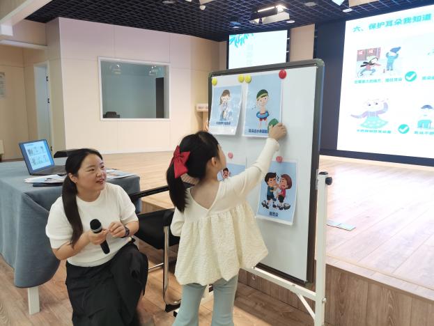 20230603家长进课堂——李歆怡_html_m2fe17b7c.jpg