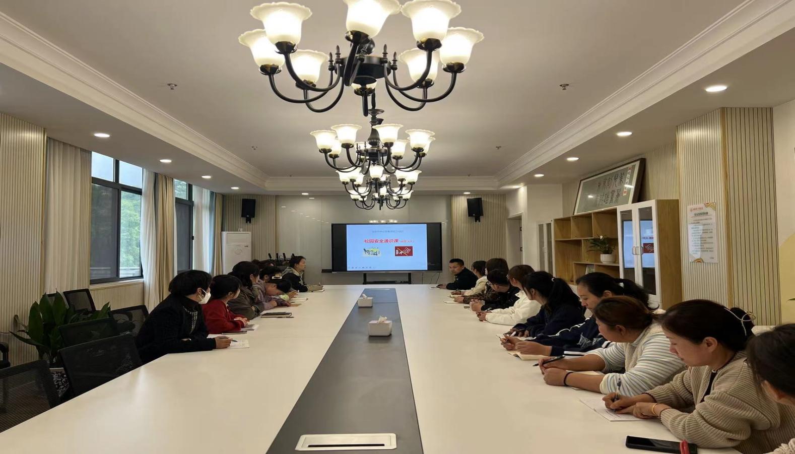 消防安全培训新闻4.27_html_m719a89aa.jpg