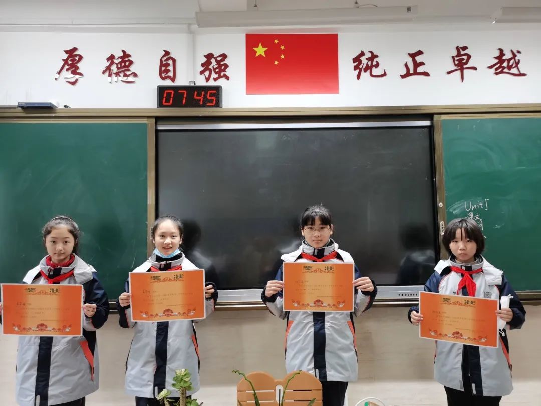 新建 DOCX 文档2_html_m681f3bf2.jpg