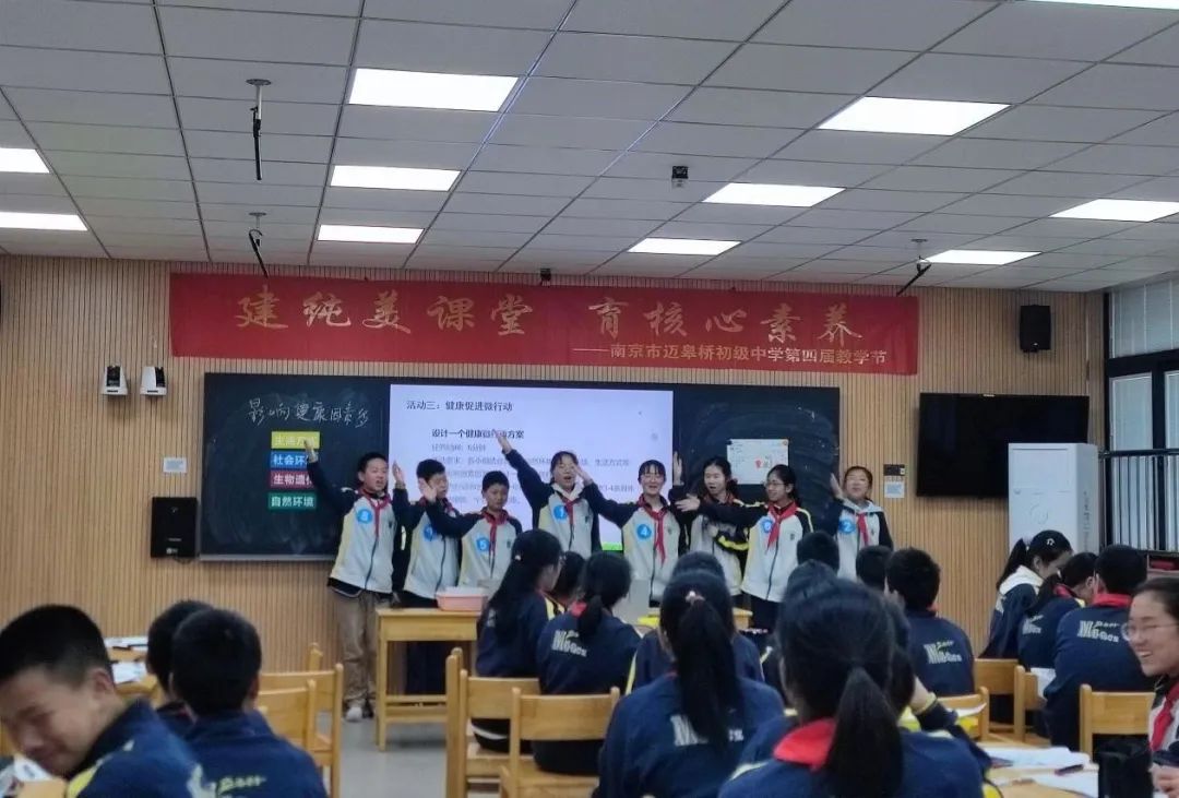 新建 DOCX 文档_html_409d193b.jpg
