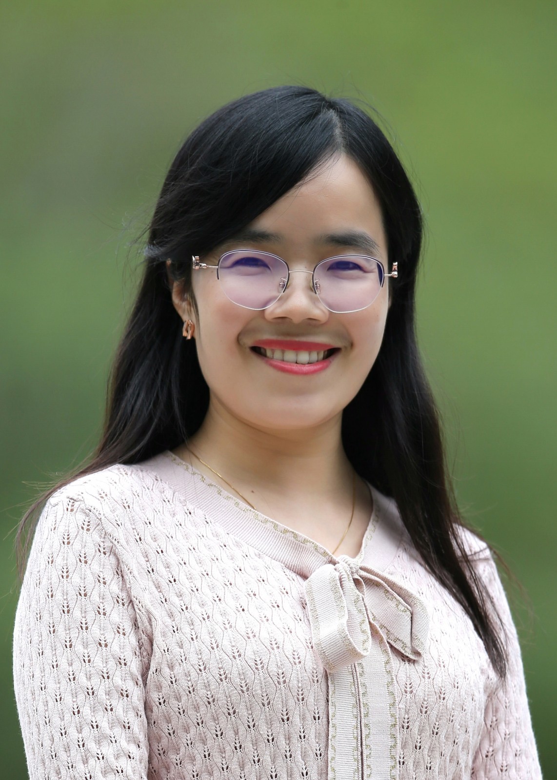 杨茜1.jpg
