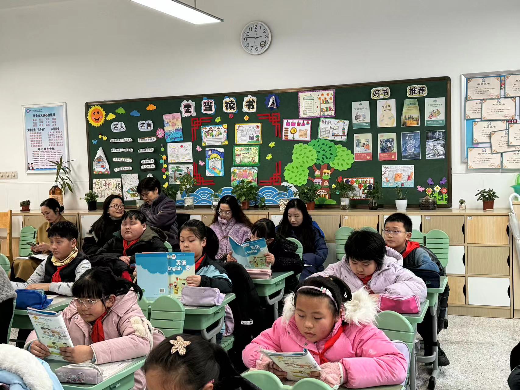 3月5日教研员指导工作报道_html_41278b02.jpg