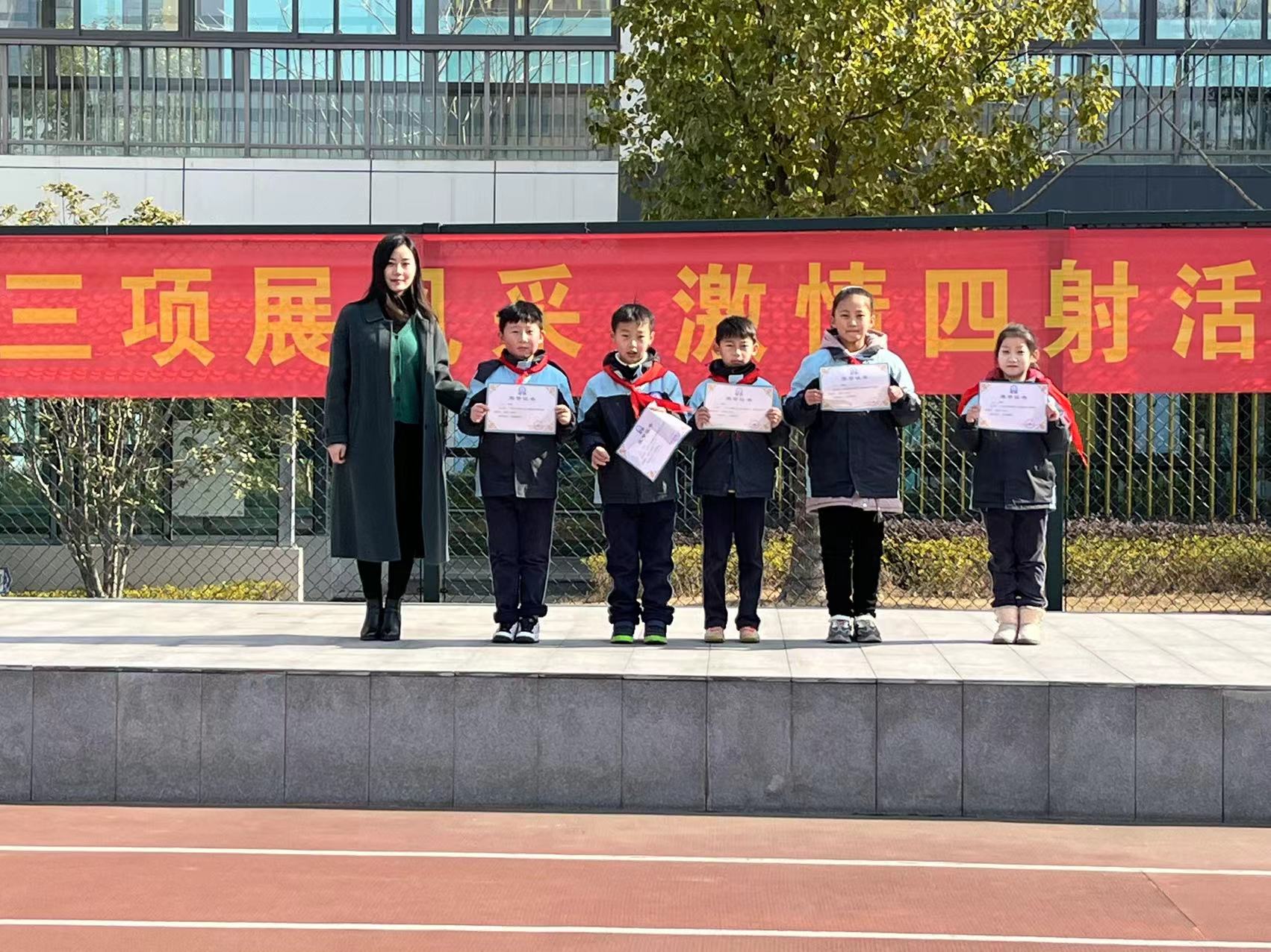 【正学丁三】“劳动最光荣”_html_268af08a.jpg