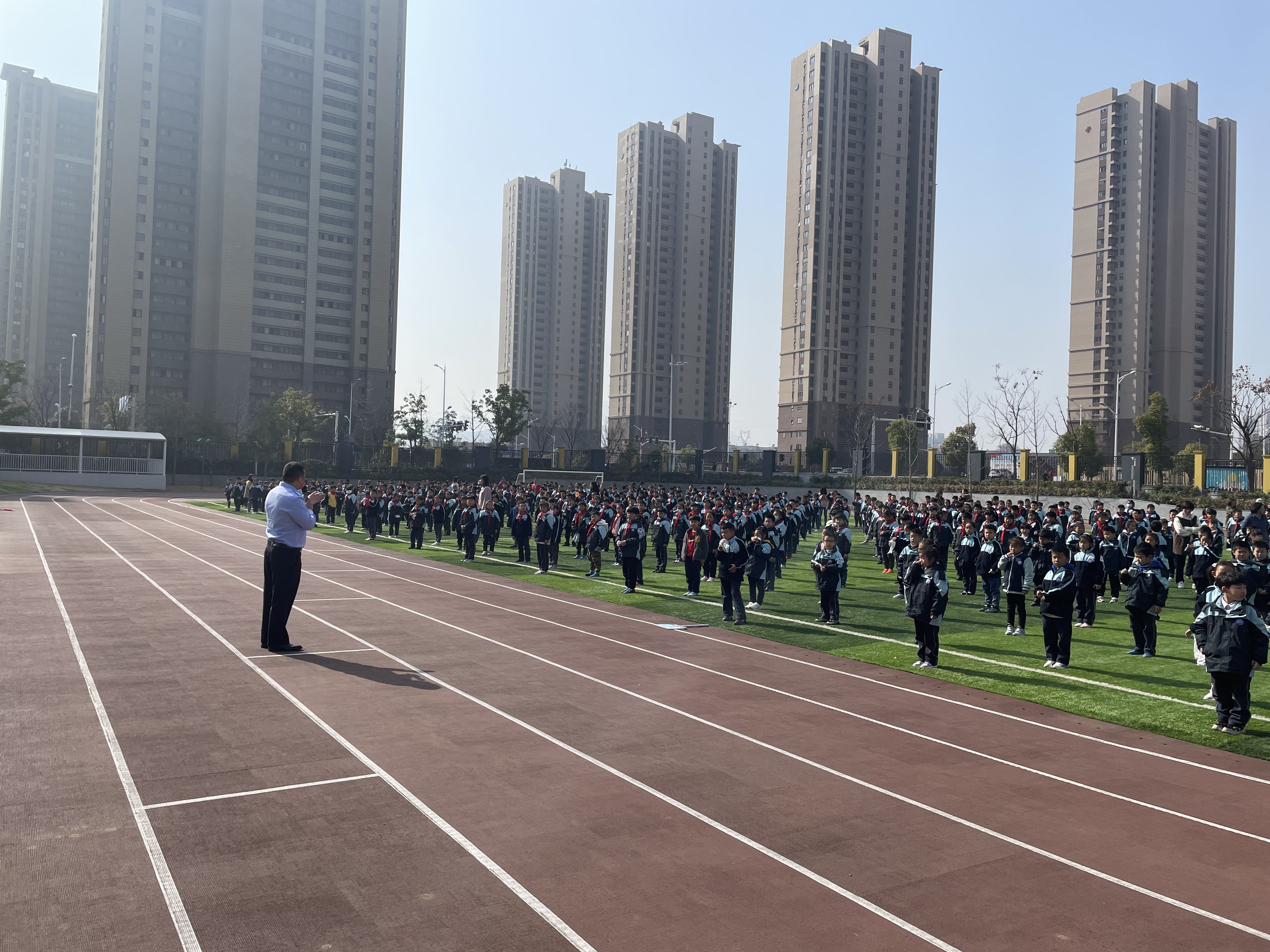 3.4消防安全演练活动_html_76c4b959.jpg