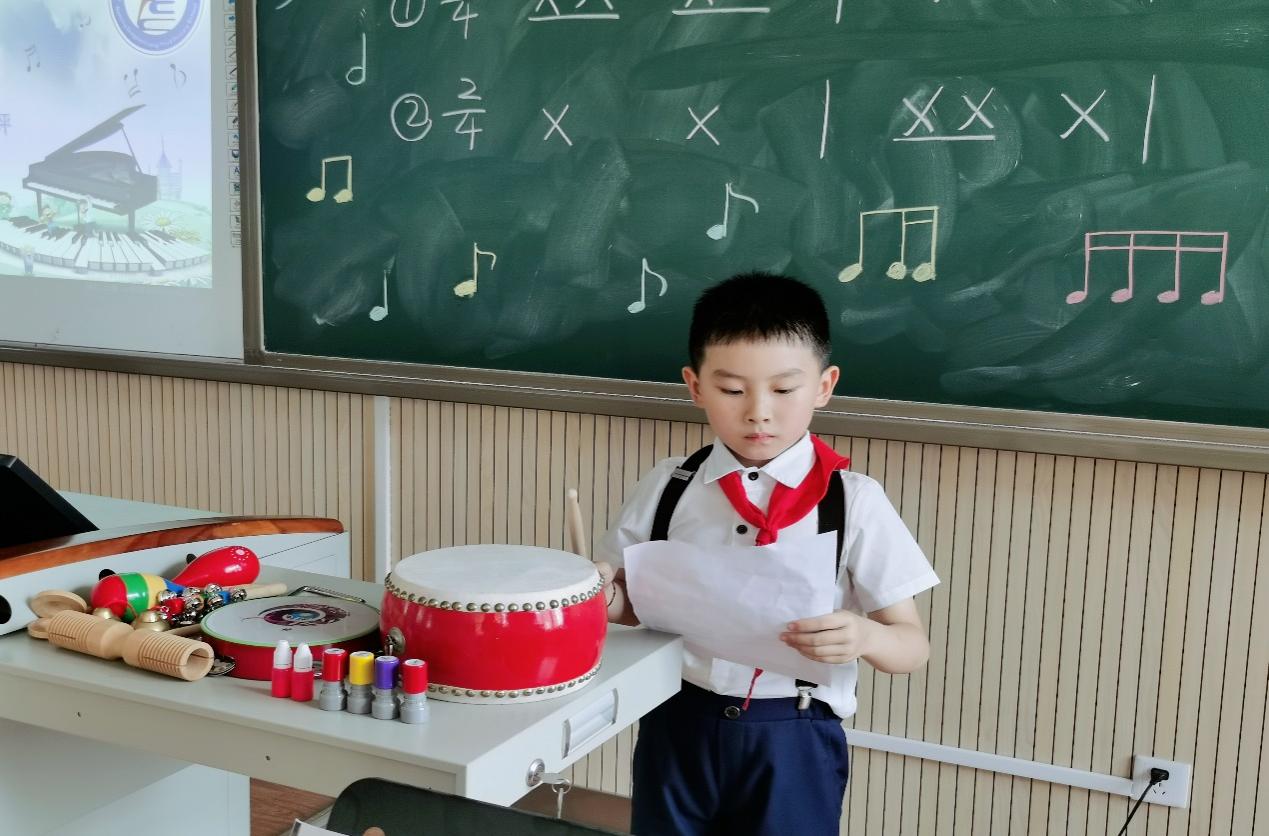 无纸化测评丁三小学活动侧记(新)_html_m3e97261b.jpg