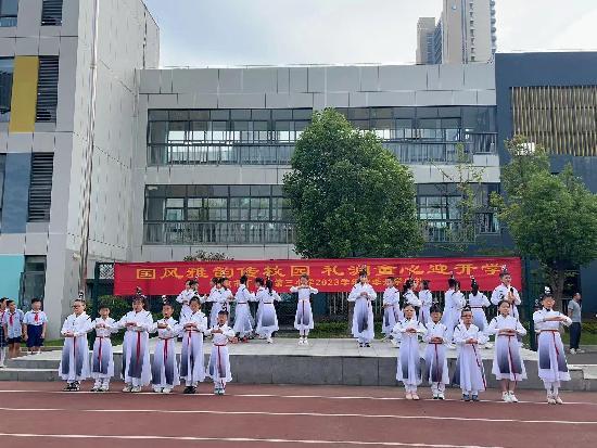 【正学丁三】“成长新起点，乐启新征程”——南京市丁家庄第三小学一年级新生秋季入学活动_html_5752997d.jpg