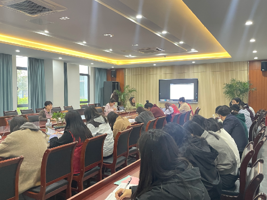 强化每日常规管理，培养品行优良学生——丁家庄第三小学班主任例会(1)_html_m65b89aab.png
