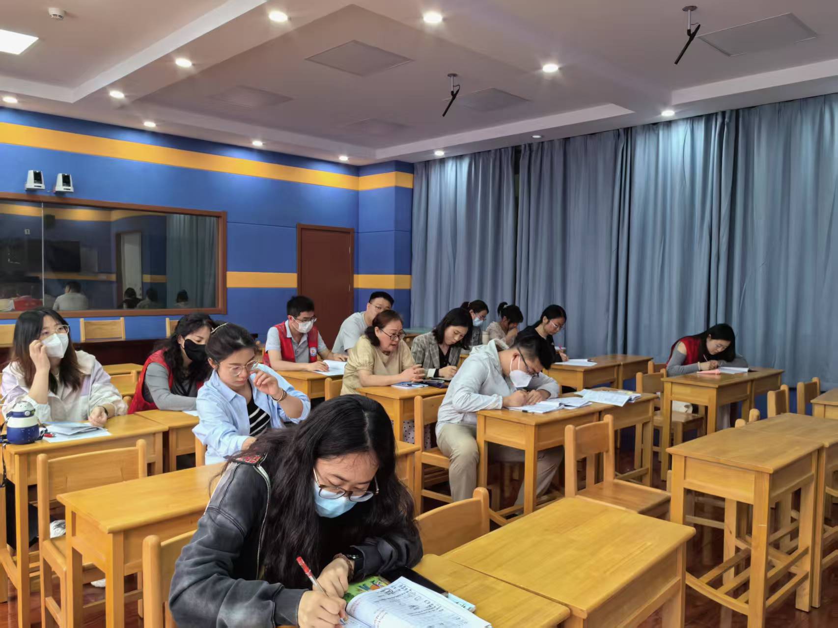 5.8丁家庄第三小学数学组第十三周教研活动侧记(1)_html_2ec4d061.jpg