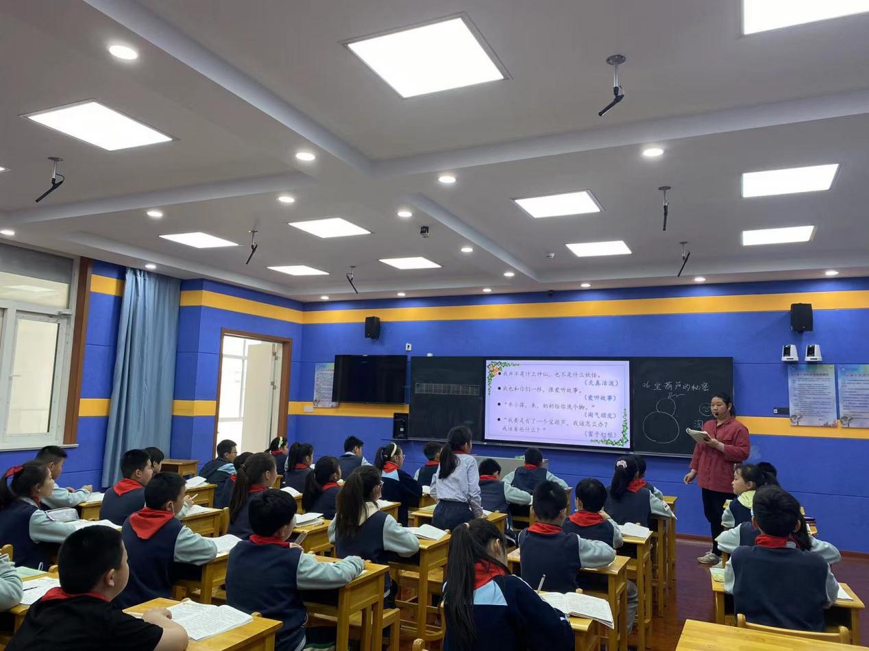 【正学丁三·教学】春荣万物研学季，三尺讲台竞峥嵘_html_29328dd7.jpg