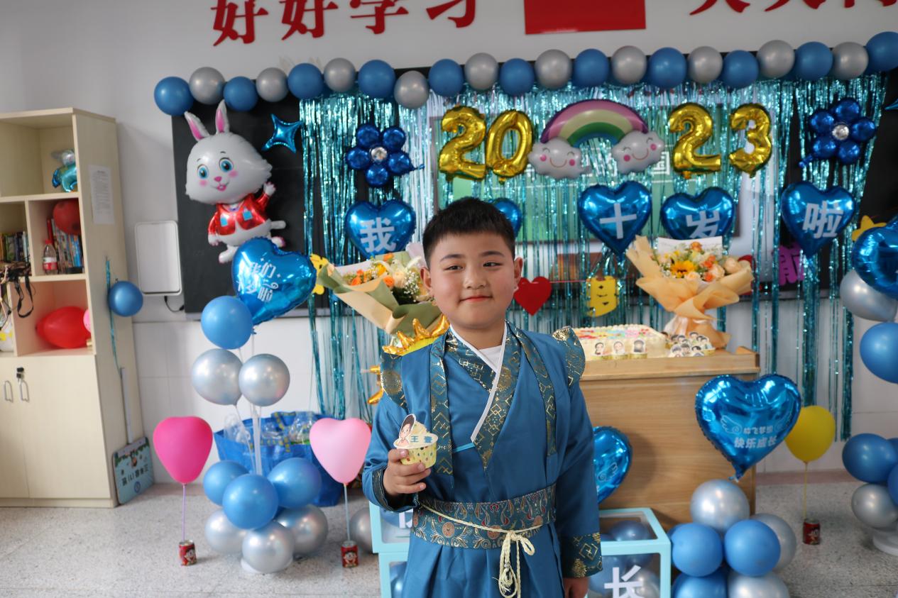 正学丁三•德育】颂千古诗词 扬爱国情怀(1)_html_m8a5707a.jpg