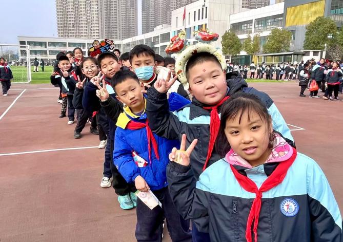 满媛 12.29游园会_html_7a777216.jpg