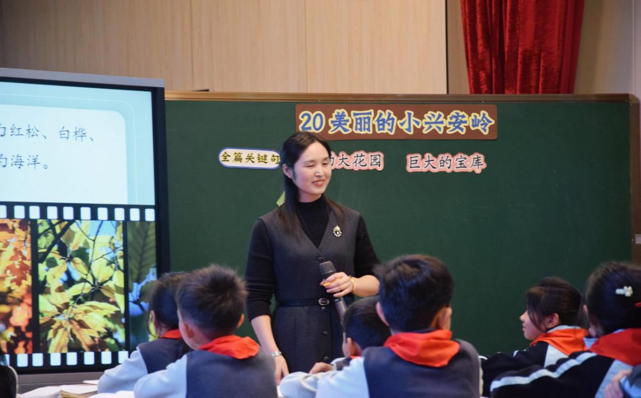 【正学丁三·教学】潜心教研，“语”你同行——丁家庄第三语文组评课活动记录_html_4f0cde6e.jpg