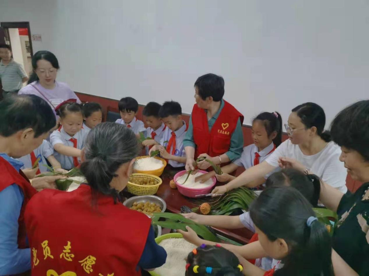 【正学丁三】浓情端午 香飘满园_html_m74a97642.jpg