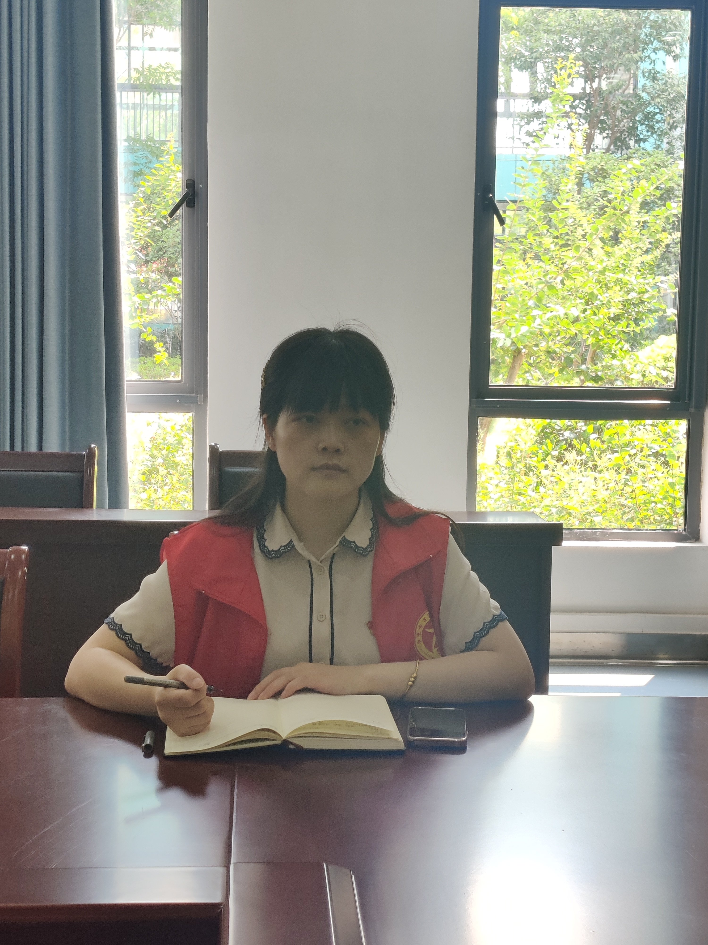 【正学丁三】深入学习党章，严明党的纪律——中共南京市丁家庄第三小学党支部开展党风廉政建设教育活动侧记_html_m4f07fdda.jpg