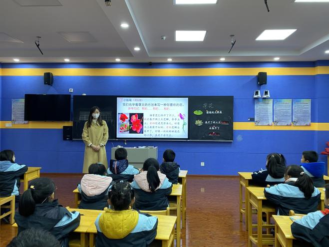 【正学丁三】浓浓语文味 淡淡荷花香——丁家庄第三小学语文组校本研修活动侧记_html_m4bb79f31.jpg