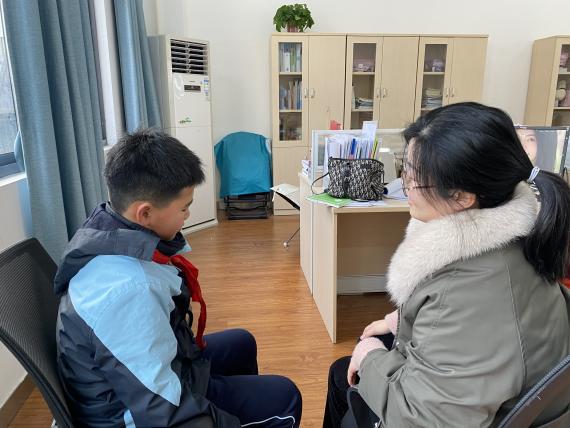 【正学丁三】用心倾听，与爱同行_html_2f66e848.jpg