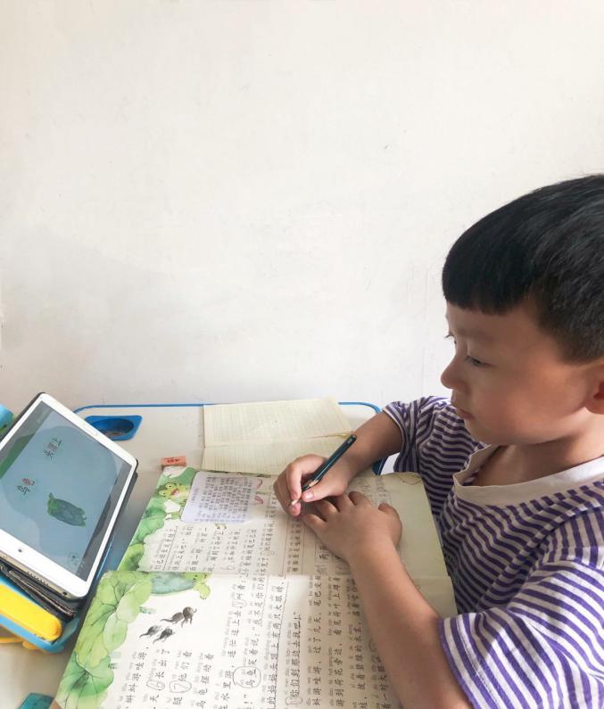 十月份 每月之星_html_2875ac32.jpg